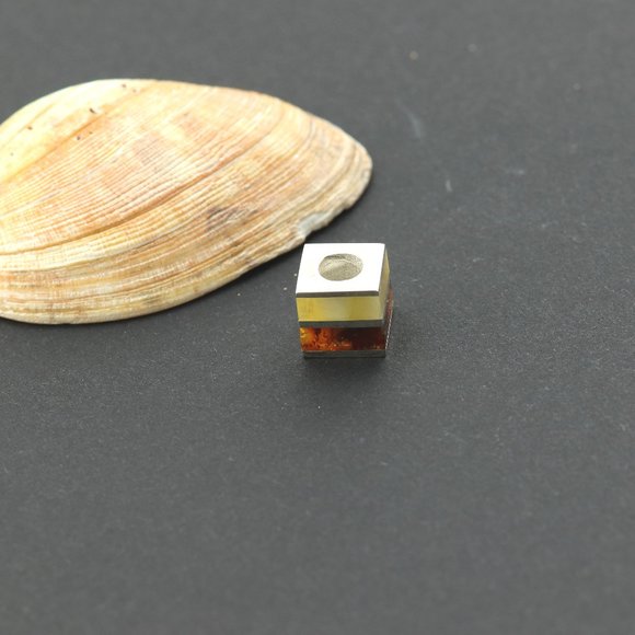 Sterling silver square charm with natural Baltic amber, silver charm - Picture 3 of 8